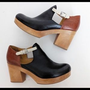 COCLICO Color-Block Block Heel Wooden Clogs Heels